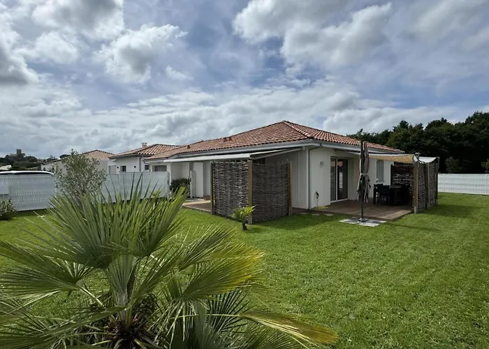 펜션 La Caroline Léon